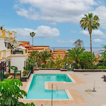 Windsor Park Brand New * Costa Adeje (Tenerife)