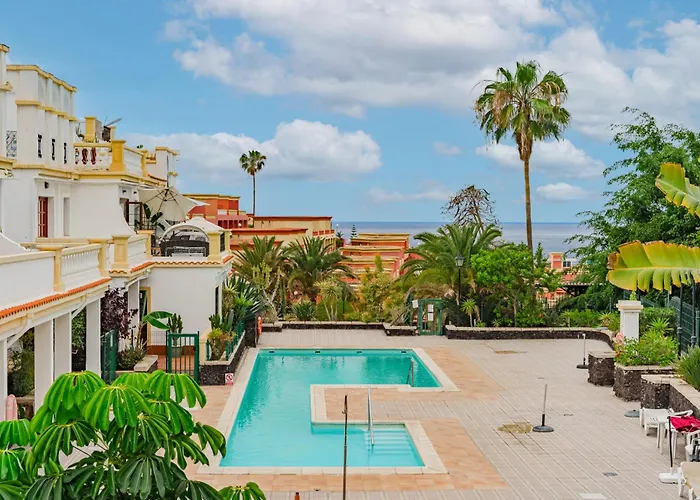 Windsor Park Brand New * Costa Adeje (Tenerife)